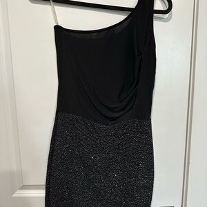 Elegant Black One-Shoulder Dress